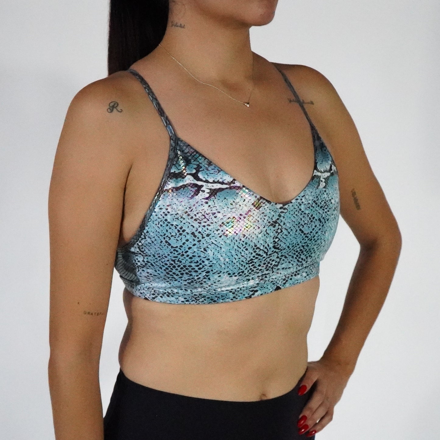 Snake Glow- Top Corte V ✴︎˚｡⋆